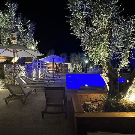 סן מנאיו Village Valle D'Oro Aparthotel מראה חיצוני תמונה