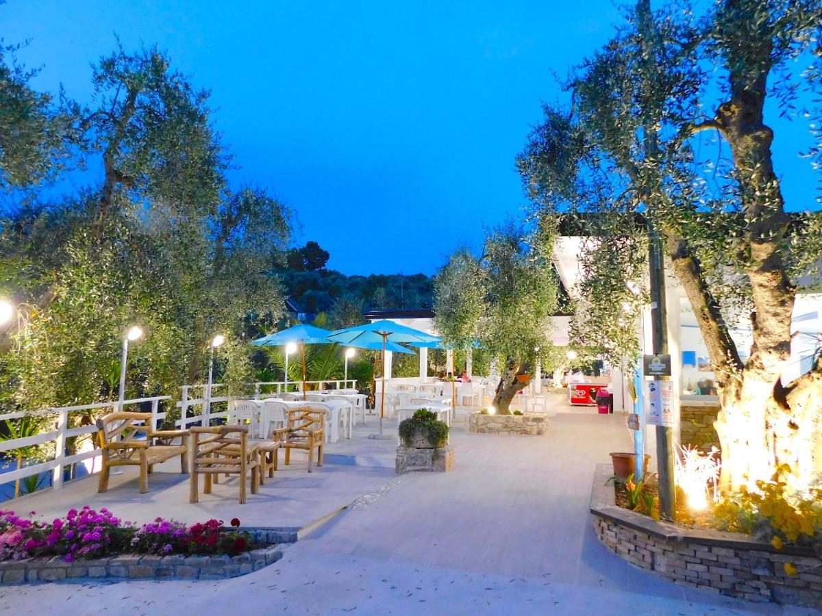 סן מנאיו Village Valle D'Oro Aparthotel מראה חיצוני תמונה