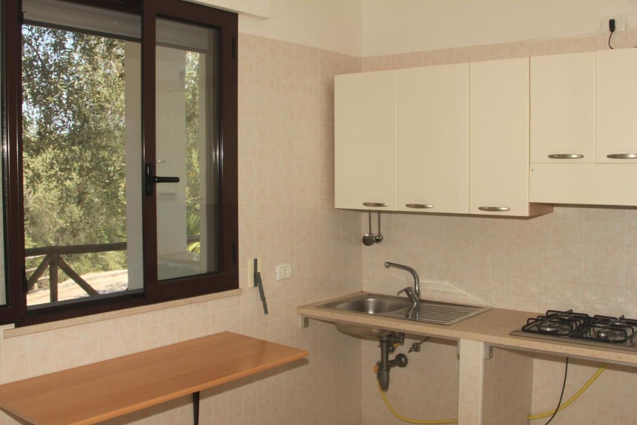 סן מנאיו Village Valle D'Oro Aparthotel מראה חיצוני תמונה